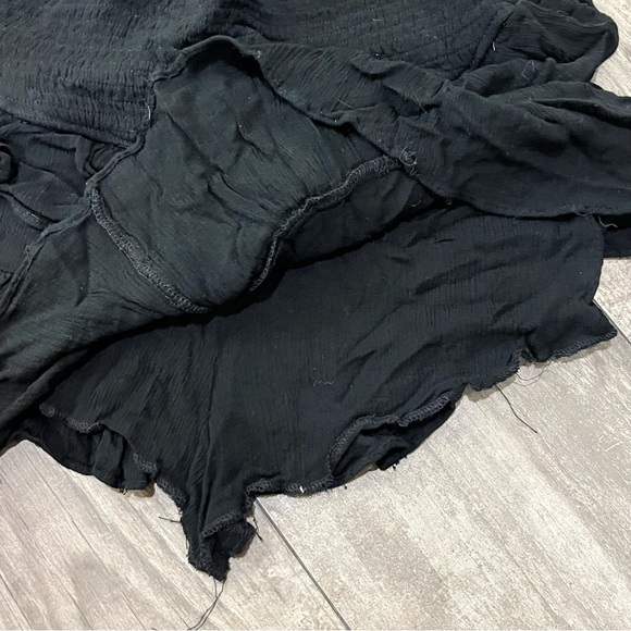 Black Ruffled Mini Skort - Picture 3 of 3